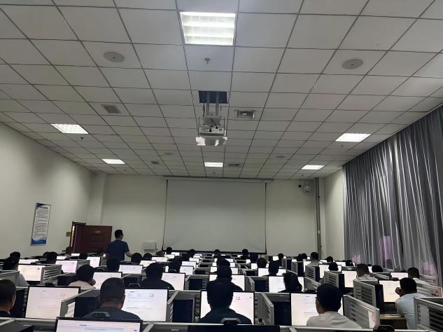 内蒙古特检院乌海分院举办锅炉作业人员考试班