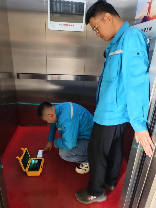 内蒙古特检院乌海分院错峰开展在用电梯安全评估工作