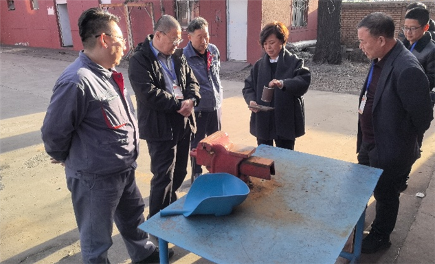 标题：乌兰察布市市场监督管理局党组成员、副局长董建平、乌兰察布市市场监督管理局特设局副局长秦路、内蒙古特检院乌兰察布分院副院长王惟参加特种设备焊接作业人员现场巡考
浏览次数：63
发表时间：2025-03-05