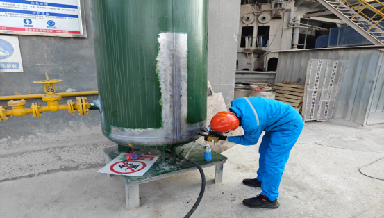 乌海分院严格开展压力容器定期检验、压力管道监督检验