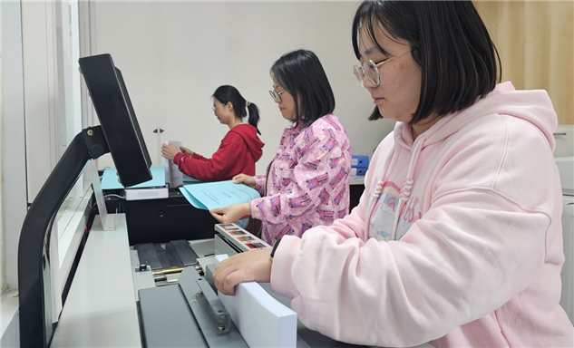 标题：质量守护路上的奋进者——
内蒙古特检院鄂尔多斯分院质量管理部的坚守与担当
浏览次数：75
发表时间：2025-05-13