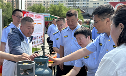 标题：内蒙古特检院呼伦贝尔分院助力呼伦贝尔市市场监督管理局开展“守望相助 市场卫士在行动”志愿服务专项活动
浏览次数：4
发表时间：2025-07-01