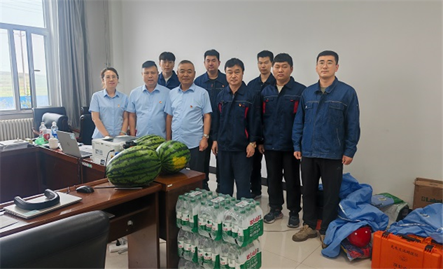 标题：雨中送关怀 护航保安全——兴安分院慰问乌兰泰安驻场检验队伍
浏览次数：486
发表时间：2025-07-11