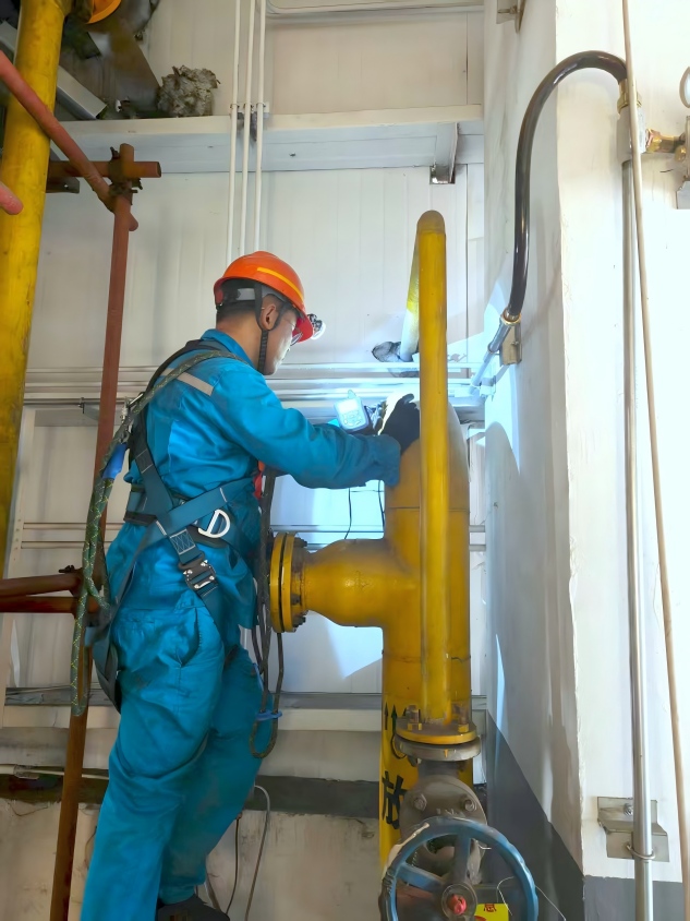 精准排查隐患,提升本质安全
——乌海分院完成国能集团煤焦油高温蒸汽管道在线检验