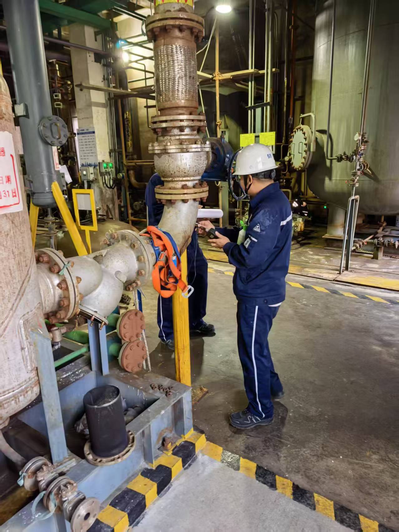 内蒙古特检院乌兰察布分院推进三爱富万豪氟化工压力管道整治检验工作