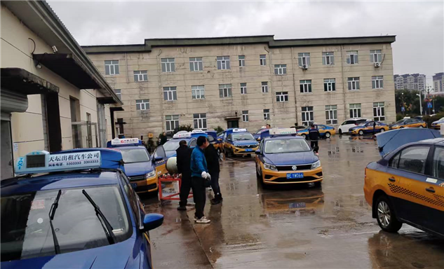 标题：内蒙古特检院呼伦贝尔分院：“为民检测”的初心，既守住了安全的底线，也暖了用户的心
浏览次数：14
发表时间：2025-10-20