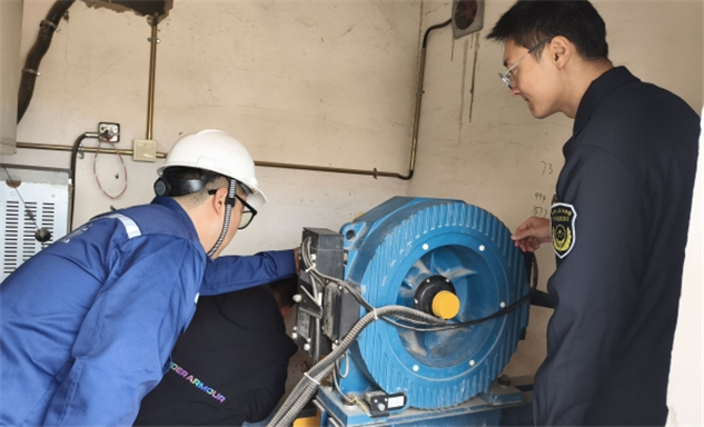 标题：自治区特检院包头分院“双节”前夕配合监管部门对电梯维保单位开展双随机检查 筑牢特种设备安全防线
浏览次数：101
发表时间：2025-10-23