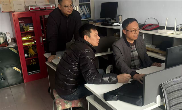 标题：内蒙古特检院锡林郭勒分院开展助企行动
浏览次数：6
发表时间：2025-11-03