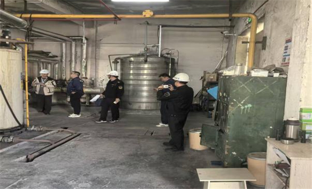 标题：内蒙古特检院满洲里分院赴江苏省昆山市开展锅炉及附属管道使用单位安全风险评估
浏览次数：1
发表时间：2025-11-06