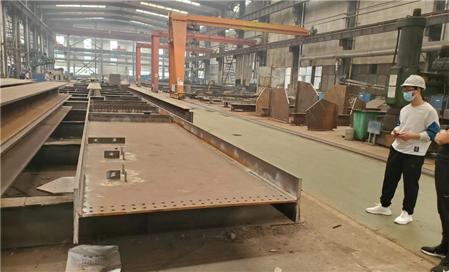 标题：突破新领域 赋能新发展 —— 兴安分院锅炉检验部首次参与百万机组超临界锅炉前检工作
浏览次数：1205
发表时间：2025-12-30