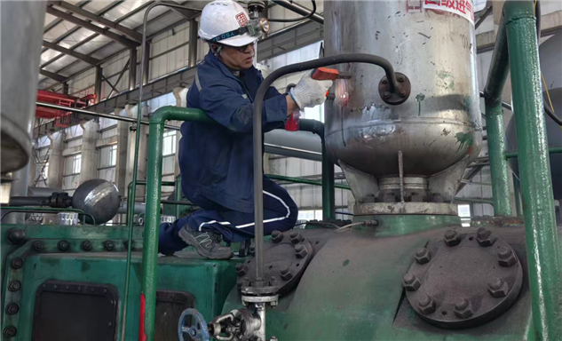 标题：五一我在岗，奋斗最光荣
——内蒙古特检院呼伦贝尔分院承压部门全员假期坚守一线纪实
浏览次数：179
发表时间：2026-05-07
