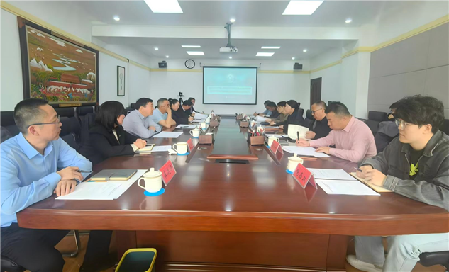 标题：内蒙古特检院呼伦贝尔分院与呼伦贝尔学院战略合作洽谈会顺利举行 ----携手推动产教融合 赋能特种设备安全与地方发展
浏览次数：973
发表时间：2026-06-02