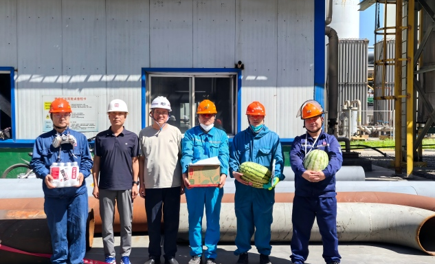 标题：高温酷暑勇坚守 暖心慰问鼓干劲
浏览次数：250
发表时间：2026-08-07