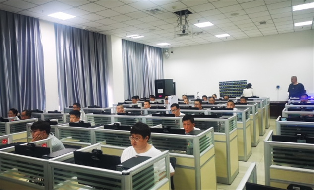 标题：乌海分院与市应急管理局协同组织开展
特种作业人员复训换证理论考试
浏览次数：273
发表时间：2026-08-07
