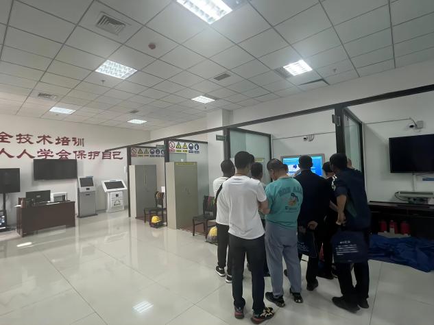 2.线下实操培训(1).jpg