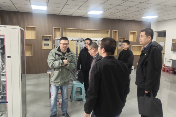 微信图片_20250408144841_副本.jpg