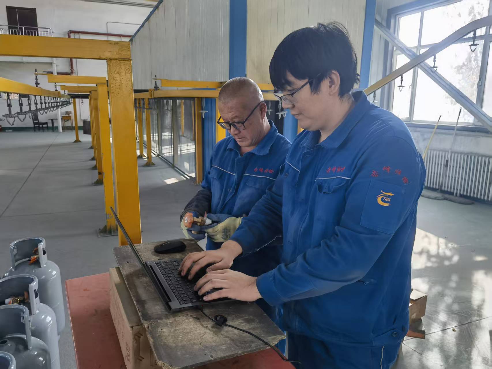 48dc36c1bc4ebc5bb557262277ffe1ce.jpg 48dc36c1bc4ebc5bb557262277ffe1ce.jpg