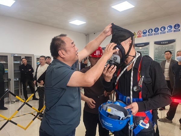 教二.jpg 教二.jpg