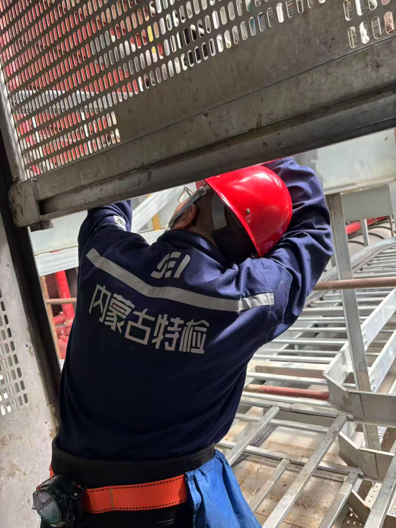 跨省驰援显担当 精准特检护安全