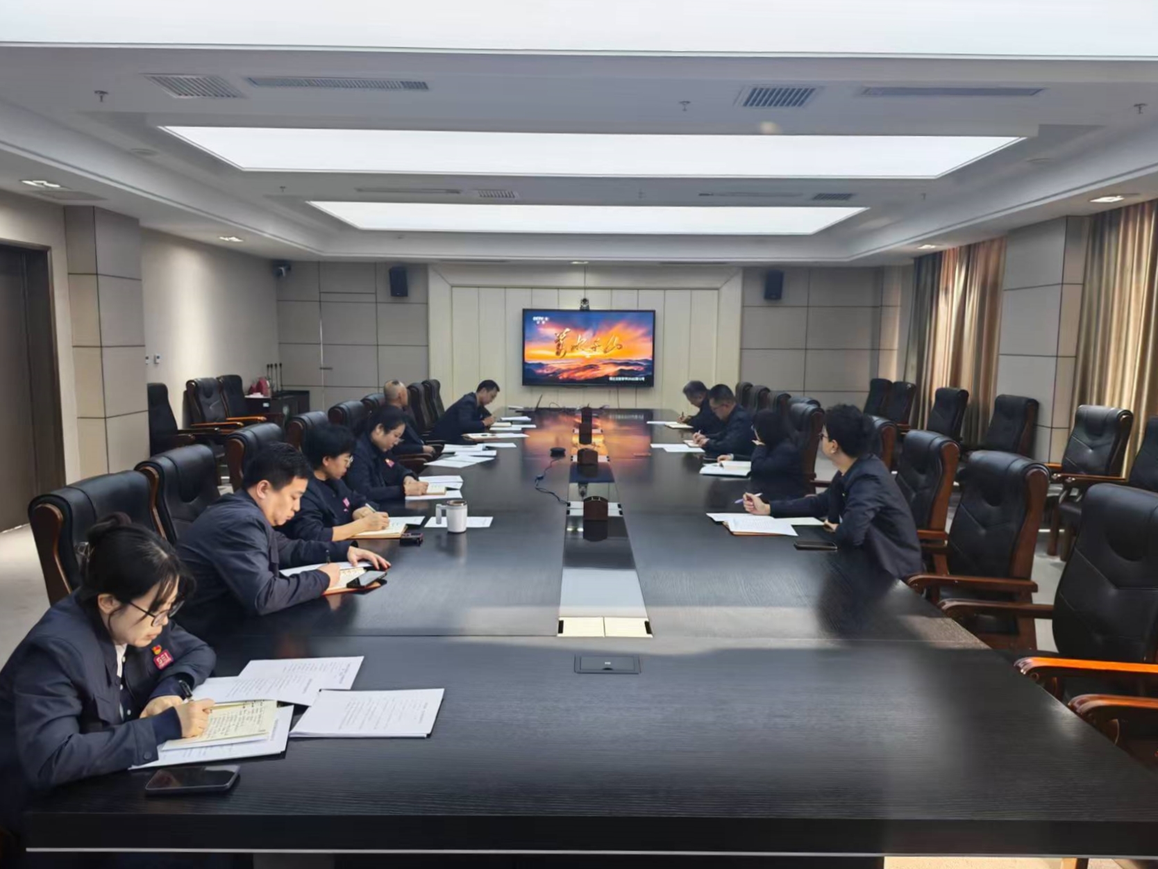 弘扬伟大长征精神、走好新时代长征路