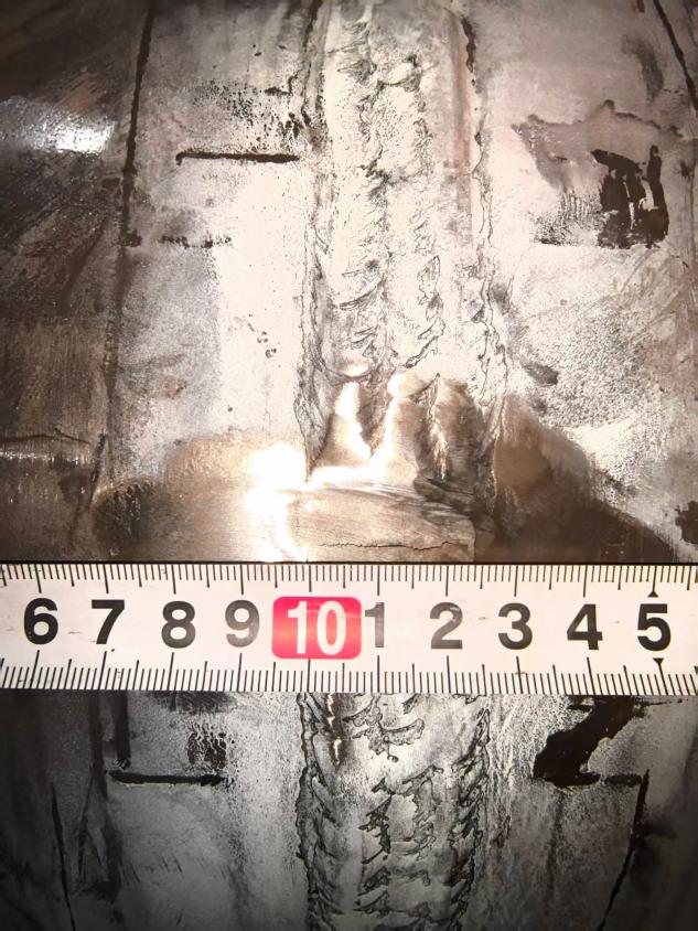 5.三维新材料有限公司主蒸汽管道焊缝磁粉检测出裂纹(1).jpg
